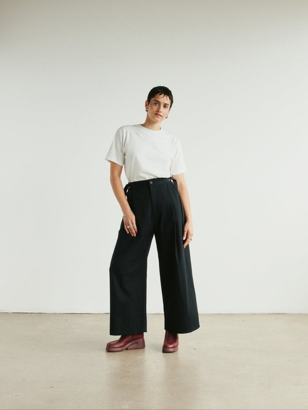 Veri Dario Trousers In Black